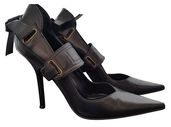Vicini Black Leather Pumps with Knot Detail Size 39 - view 2