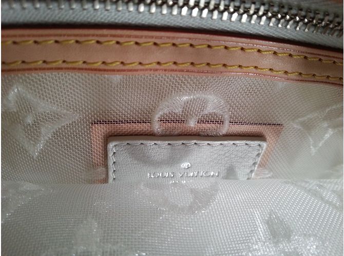 Louis Vuitton Alma Borsa Monogramma Bianca Trasparente Bianco - vista 3