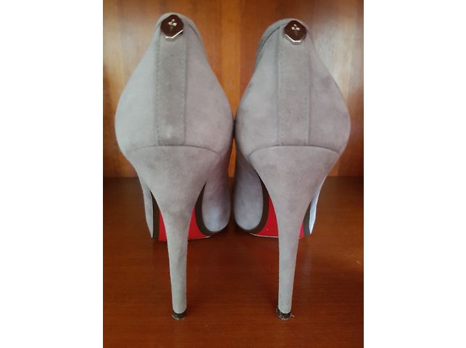 Cesare Paciotti Pumps aus grau Wildleder Größe 36 - Ansicht 5