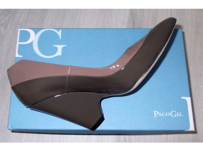 Paco Gil Combo Lackleder Pumps Taupe Größe 38 Khaki - Ansicht 6