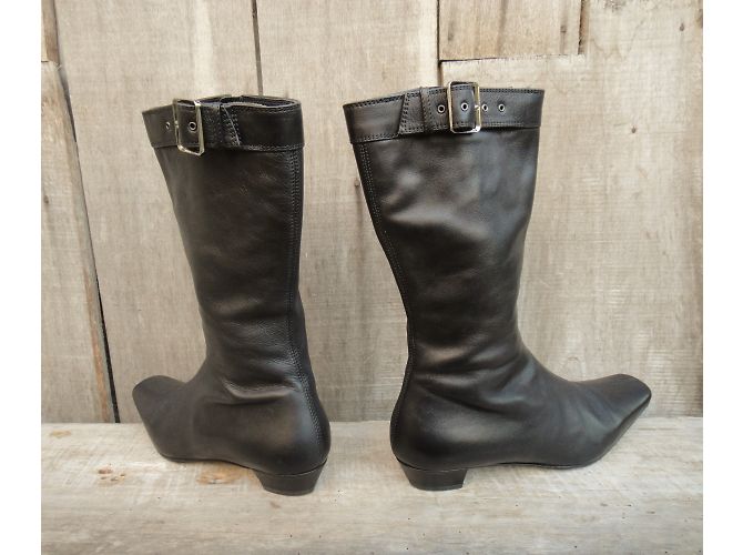 Gucci Black Leather Ankle Boots - view 7