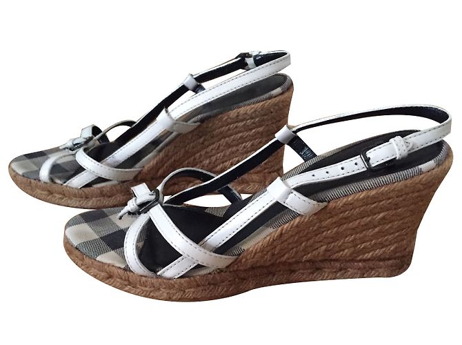 Sandali Burberry in pelle bianca tacco 8cm Bianco - vista 2