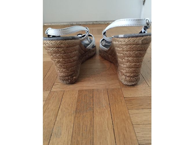 Sandali Burberry in pelle bianca tacco 8cm Bianco - vista 3