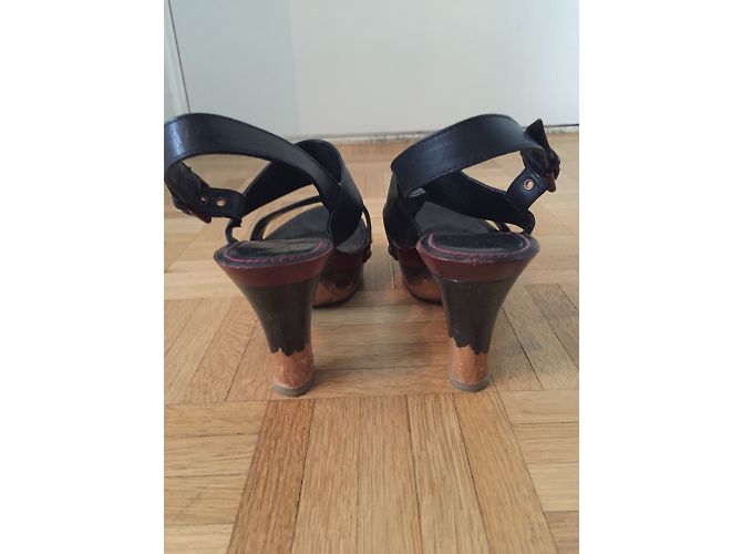 Sandali Yves Saint Laurent in pelle nera Nero - vista 5