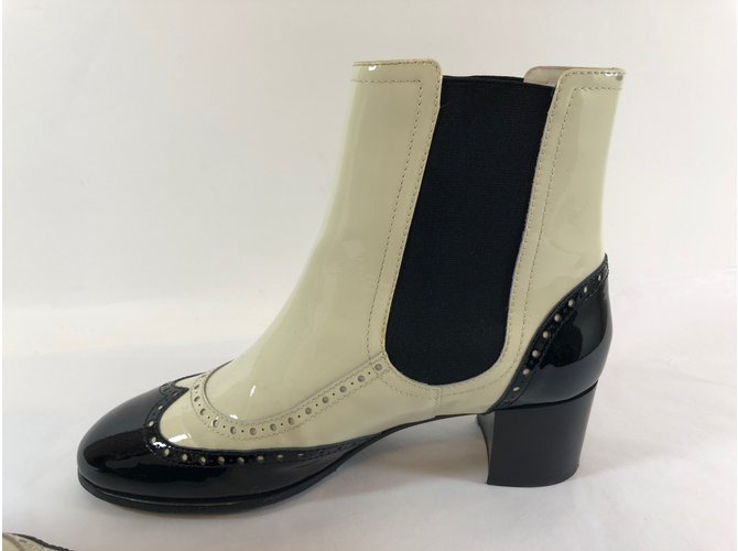 Chanel Stiefel Schwarz Weiß - Ansicht 4