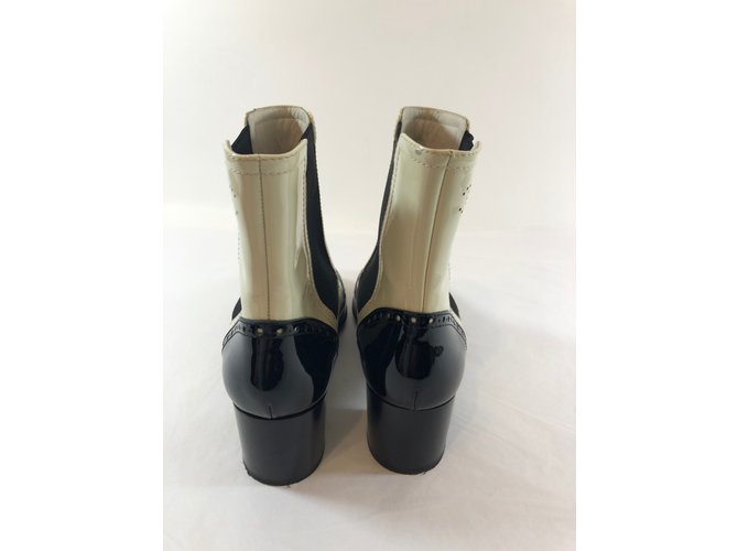 Chanel Stiefel Schwarz Weiß - Ansicht 5