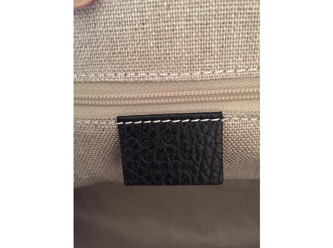 Gucci Handtasche aus schwarzem Leder - Ansicht 4