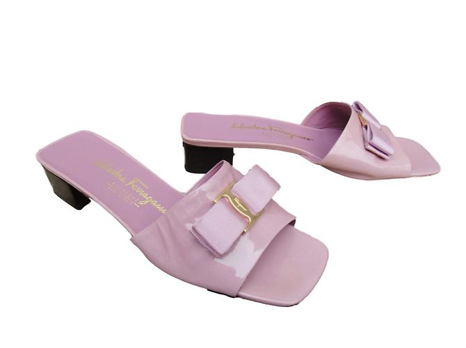 Sandali Salvatore Ferragamo Vara Fiocco Vernice Parma Porpora - vista 2