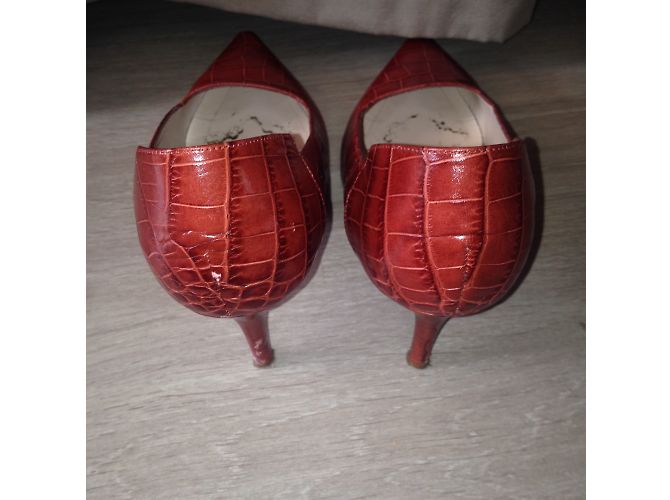 Escada Red Exotic Leather Croco Pumps - view 5