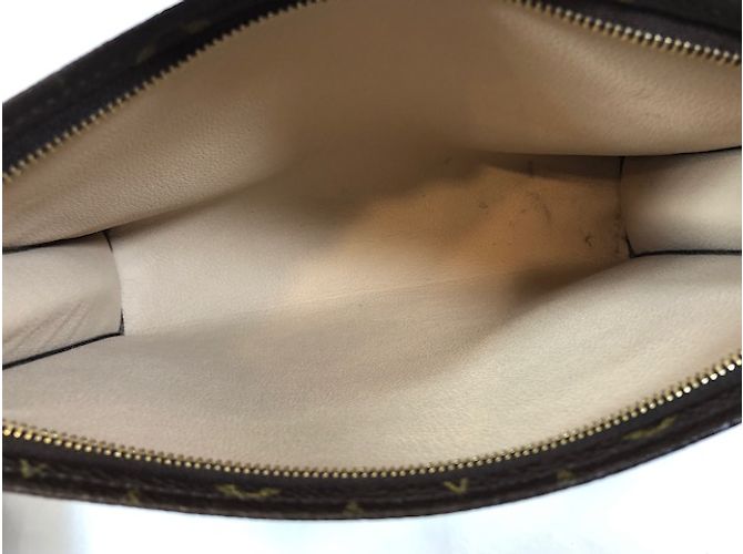 "LOUIS VUITTON 26"Pochette Marrone - vista 16