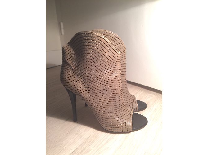 Botines Giuseppe Zanotti de piel gris - vista 3