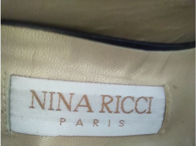Décolleté Nina Ricci in pelle bianca 36 - vista 3