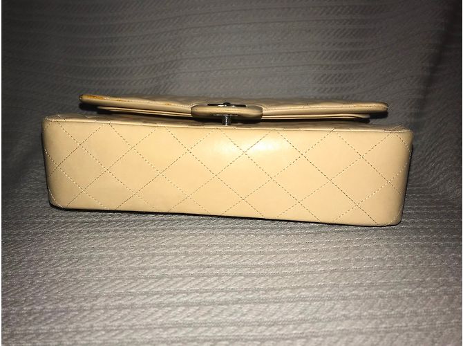 Borsa Chanel Timeless in pelle di agnello beige - vista 3