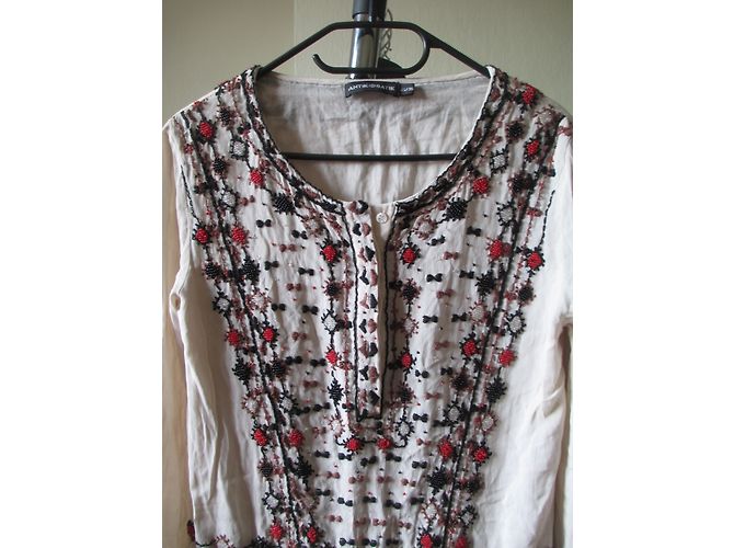 Antik Batik Kleid aus Viskose in Eggshell mit Perlenstickerei Aus weiß - Ansicht 4