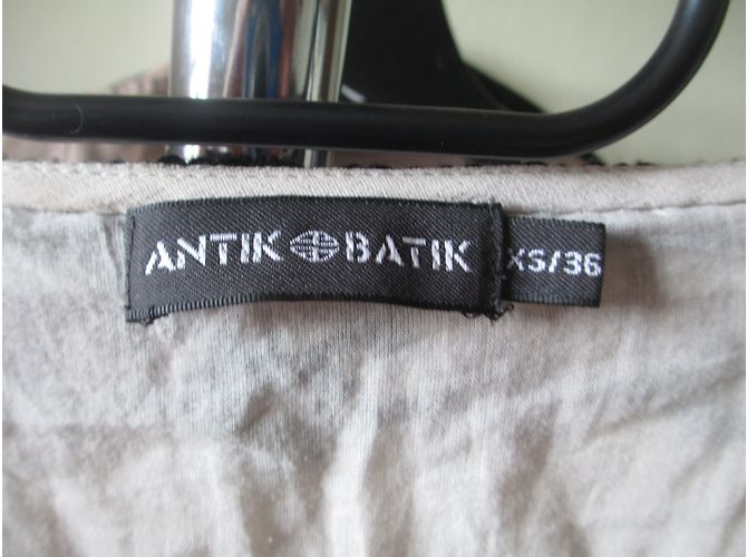 Antik Batik Kleid aus Viskose in Eggshell mit Perlenstickerei Aus weiß - Ansicht 7