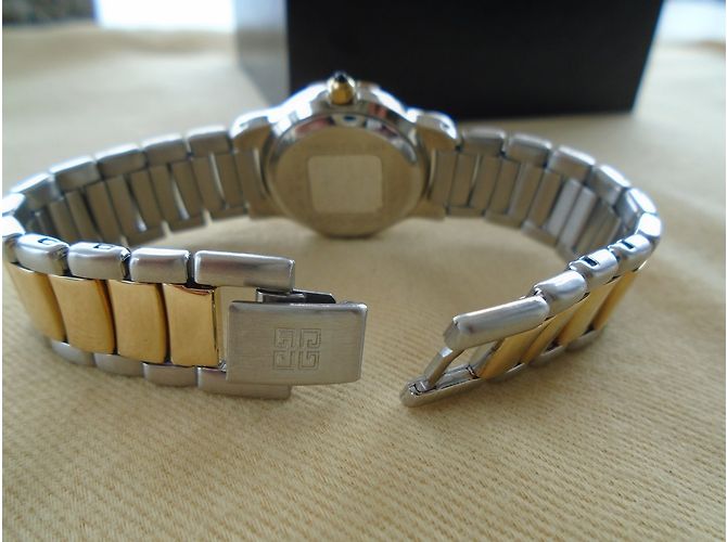 montre givenchy - vue 5
