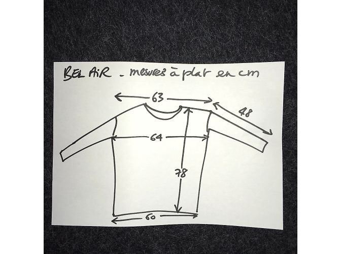 T-shirt Bel Air con teschio serigrafato e borchie nero cotone - vista 9