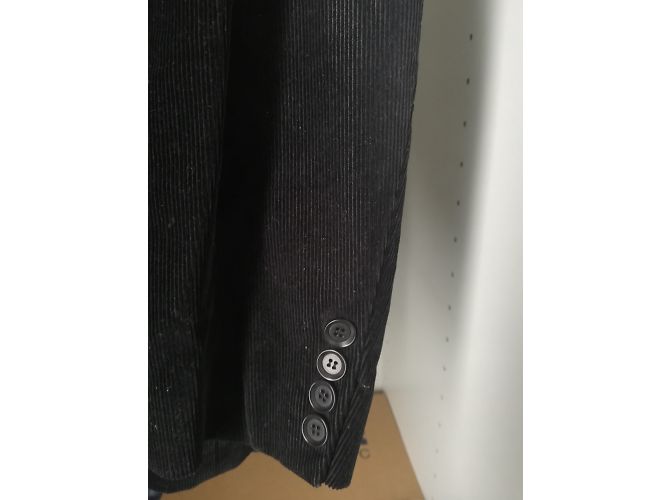 Hugo Boss Jacke aus schwarzem Samt Größe 44 - Ansicht 3