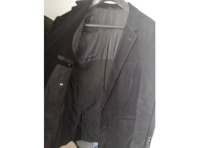 Hugo Boss Jacke aus schwarzem Samt Größe 44 - Ansicht 5