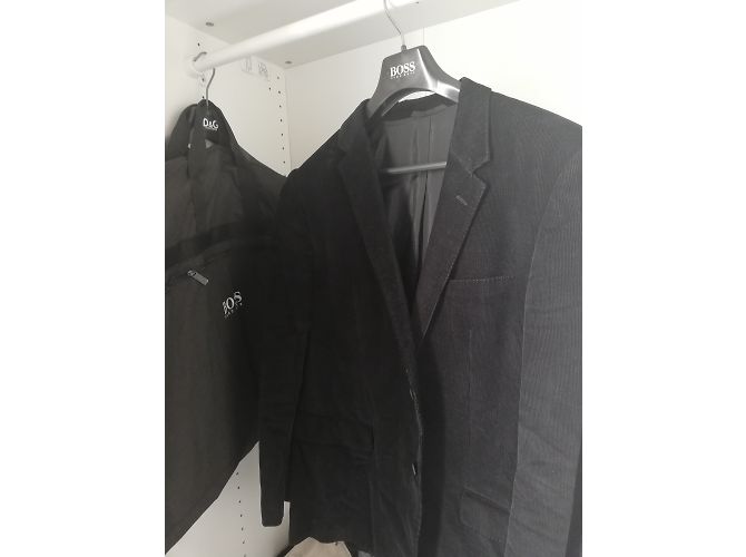 Hugo Boss Jacke aus schwarzem Samt Größe 44 - Ansicht 6