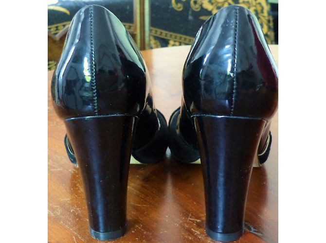Autre Marque 1.2.3 Black Patent Leather Open Toe Pumps - view 4