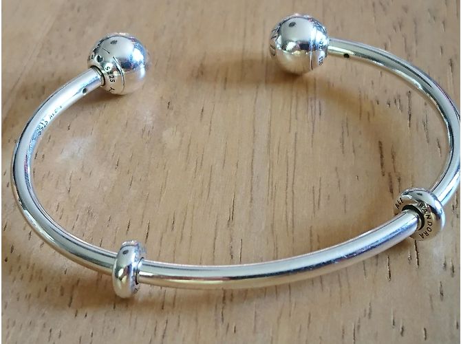 Pandora Jonc - vue 3