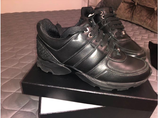 Sneakers Chanel in pelle nera e tweed Nero - vista 2