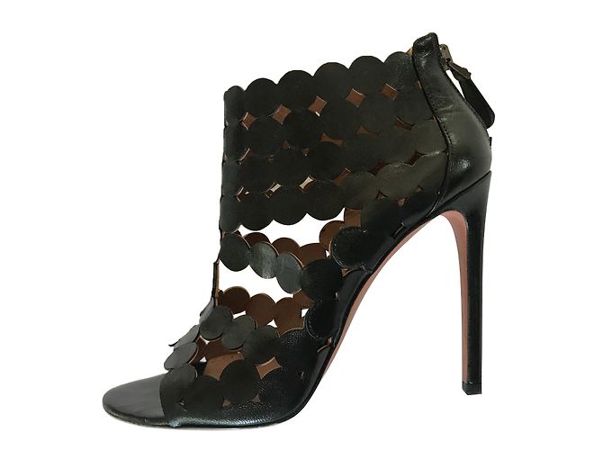 Décolleté Alaïa in pelle nera Nero - vista 2