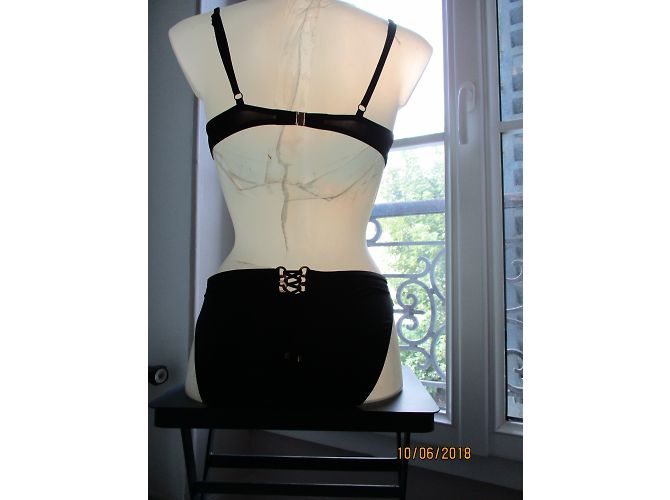 Autre Marque Costume da bagno Aubade nero push-up con occhielli dorati - vista 2