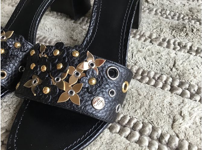Louis Vuitton Fioritura tropicale Nero Argento D'oro - vista 3