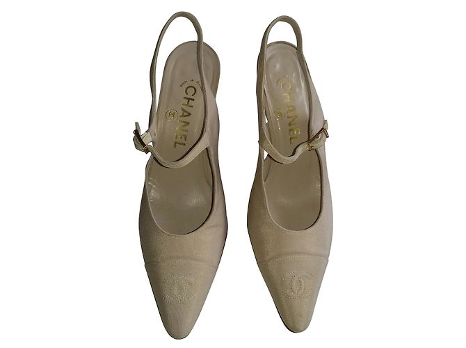 Chanel Tacones Beige - vista 2