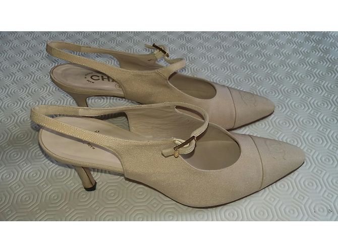 Chanel Tacones Beige - vista 3