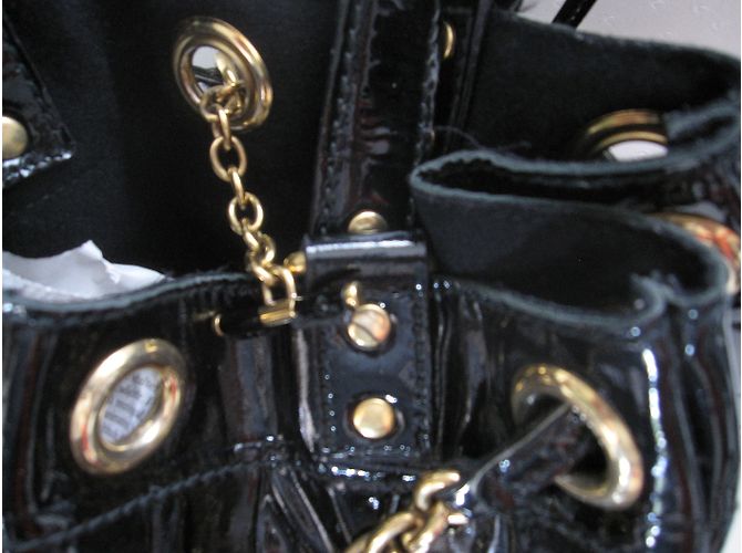 Borsa a secchiello Yves Saint Laurent in vernice nera stampa coccodrillo Nero - vista 4