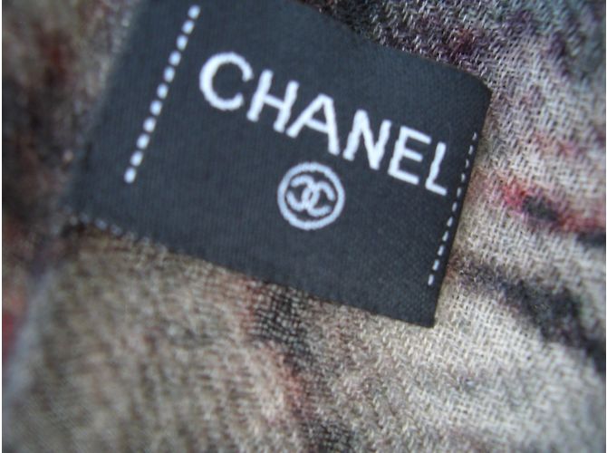 Chanel Cachecol Multicor - vista 4