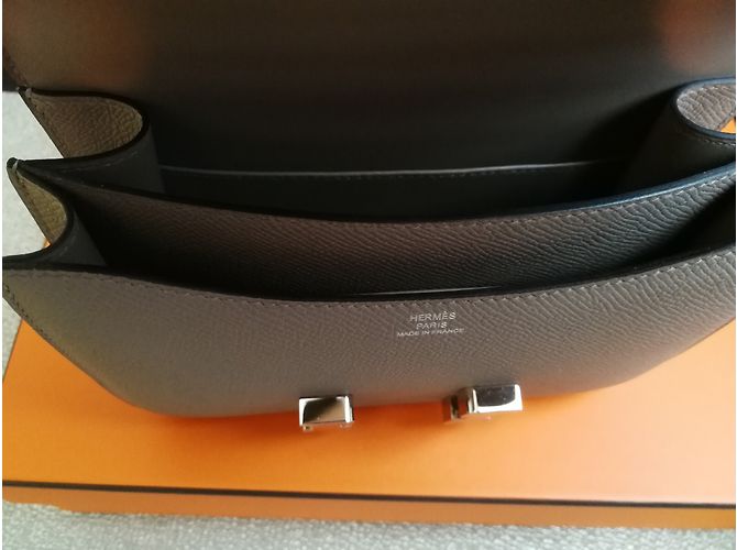 Hermès Constance Mini Gris - vue 4