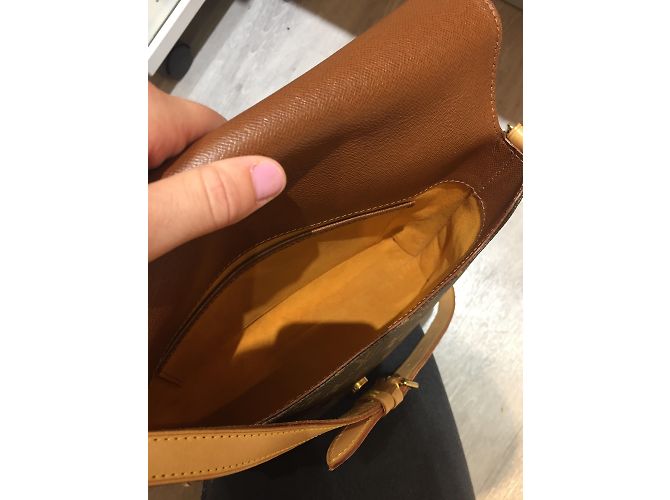 Borsa a tracolla Louis Vuitton Tango marrone in tela - vista 2