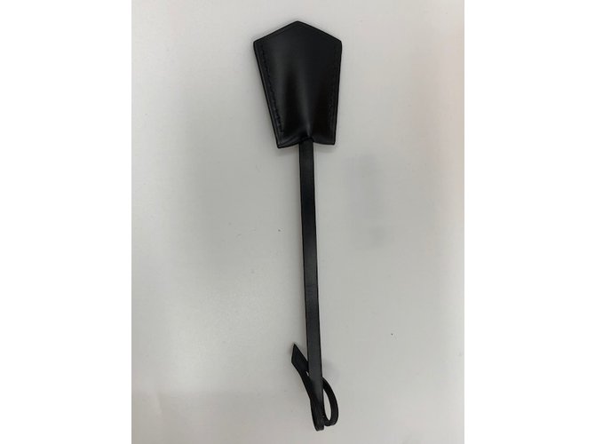 Louis Vuitton clochette Negro - vista 4