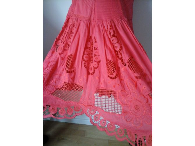 Vestido Karen Millen de encaje y algodón coral - vista 3