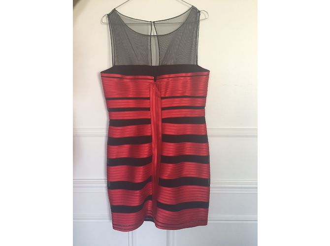 Rotes Polyester Kleid von Bcbg Max Azria - Ansicht 2