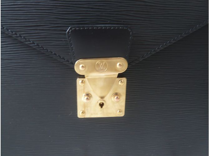 Louis Vuitton Borsa in Pelle Epi Nera Nero - Ansicht 2