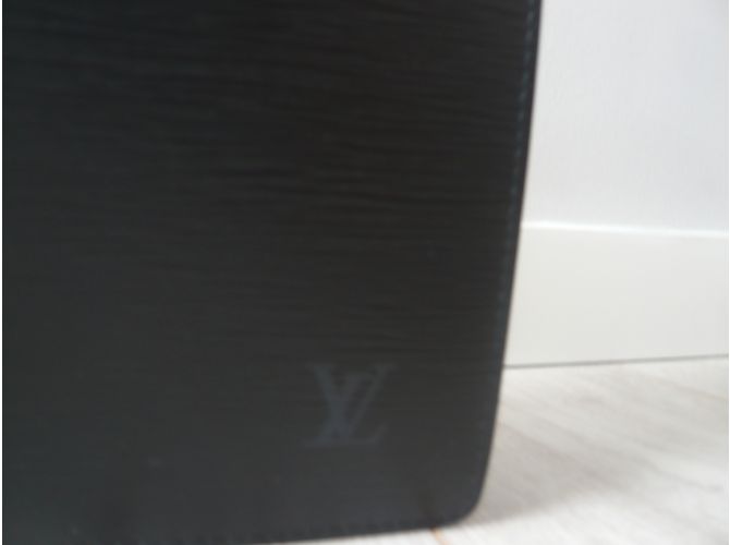 Louis Vuitton Borsa in Pelle Epi Nera Nero - Ansicht 7