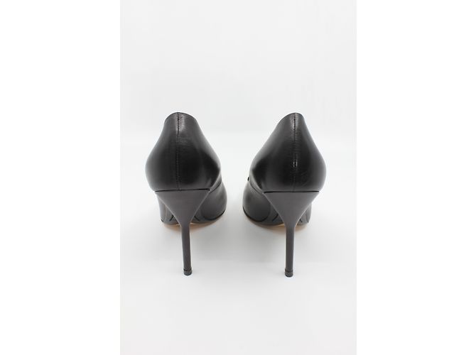 Décolleté Yves Saint Laurent in pelle nera con punta dorata 10,5 cm - vista 12