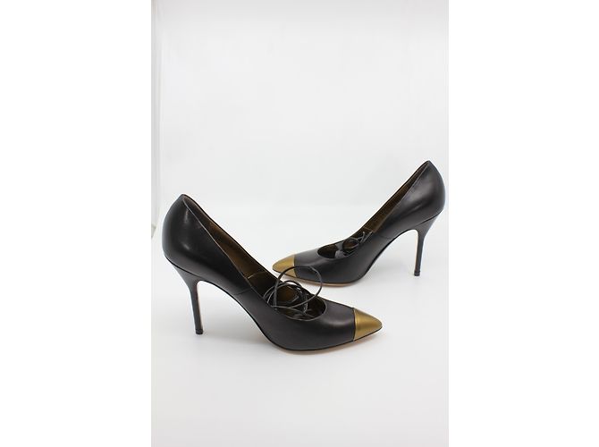 Décolleté Yves Saint Laurent in pelle nera con punta dorata 10,5 cm - vista 14