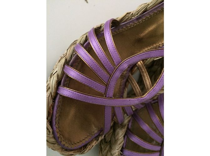 Sandali con plateau Yves Saint Laurent in raso viola Porpora - vista 3