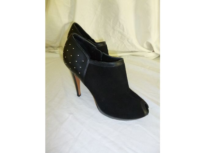 Décolleté Pierre Balmain in pelle scamosciata nera Taglia 39 Nero - vista 3