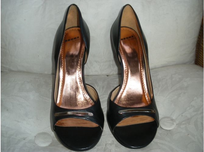 Autre Marque Schwarze Leder Pumps 10 cm Absatz - Ansicht 5