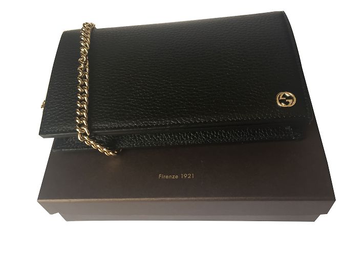 Pochette Gucci in pelle nera con catena oro - vista 2