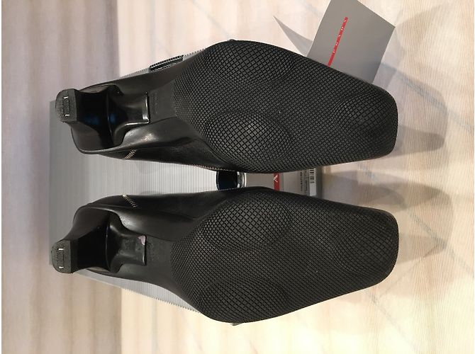 Décolleté Prada in pelle nera Taglia 4 Nero - vista 6
