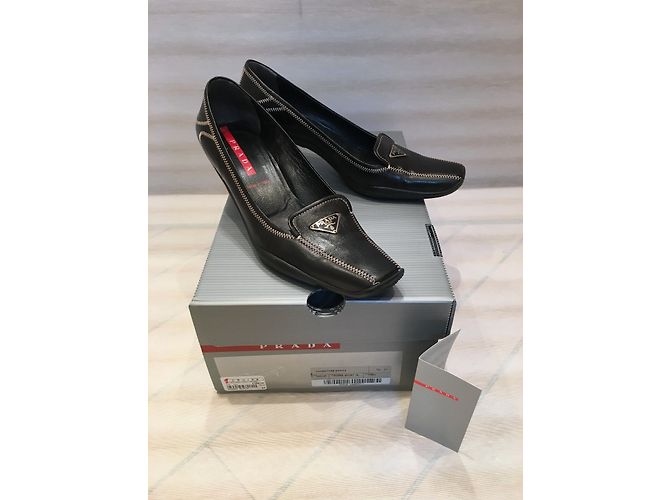 Décolleté Prada in pelle nera Taglia 4 Nero - vista 9