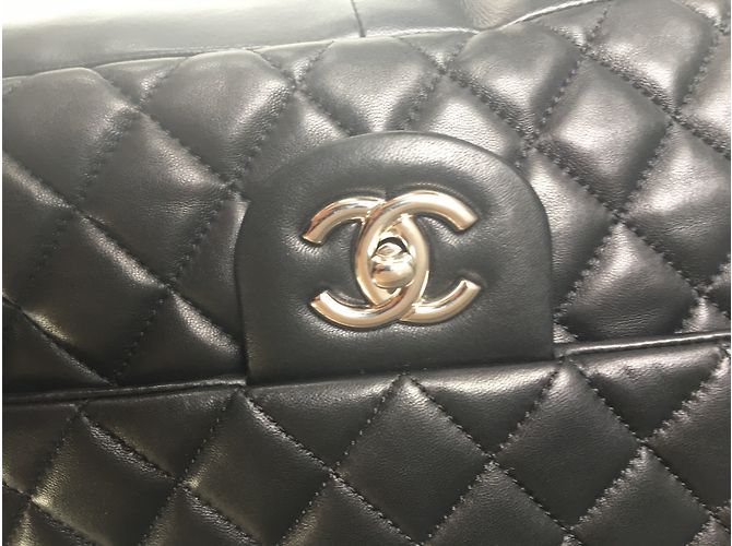 Borsa a mano Chanel Maxi Jumbo in pelle nera Nero - vista 5